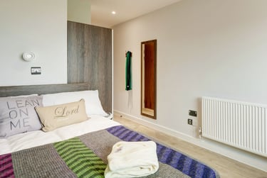 Premium En Suite - Image 1